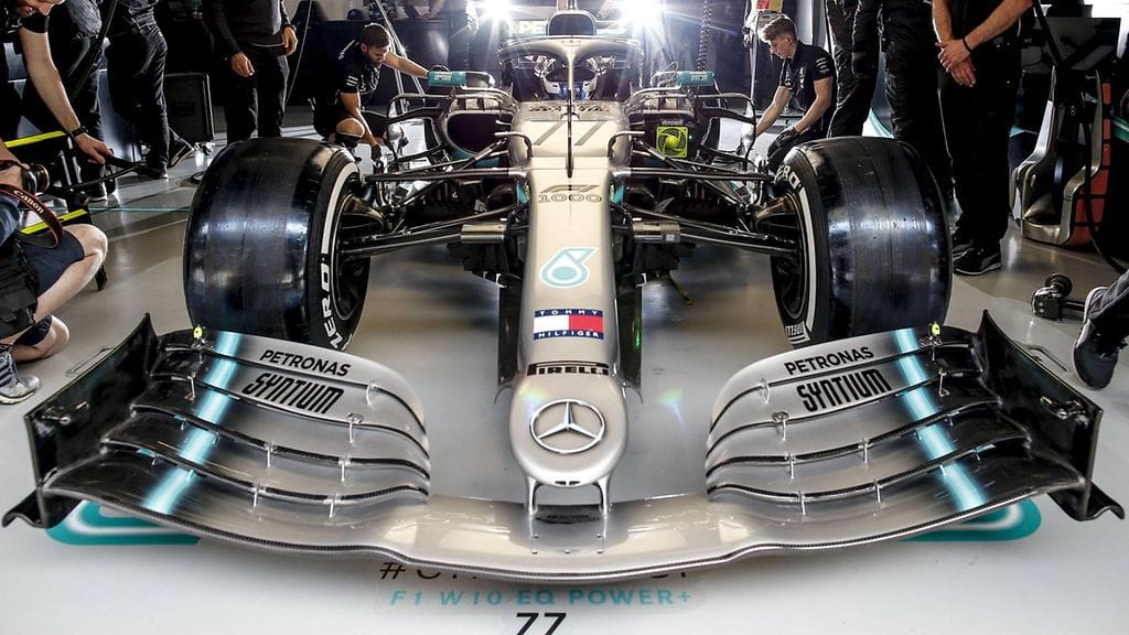 Valtteri Bottaksen Mercedeksessä ollut etusiipi ei täytä Kansainvälisen autoliiton FIA:n kriteereitä.