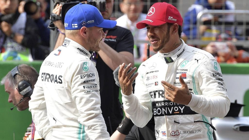 Valtteri Bottas löi Lewis Hamiltonin 0,2 sekunnilla Kiinan aika-ajoissa.