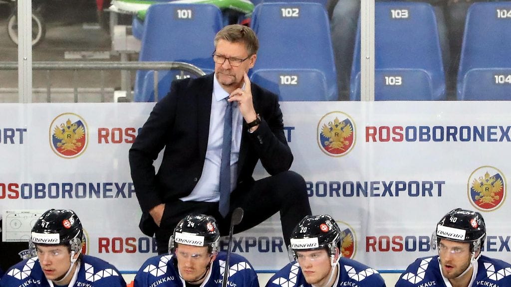 Jukka Jalonen luotsaamassa Leijonia. Arkistokuva.