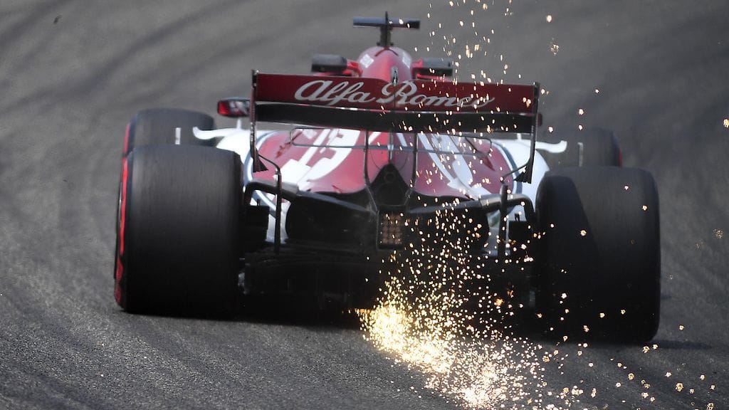 Kimi Räikkönen nautiskeli ajamisesta Kiinan F1-kisassa.