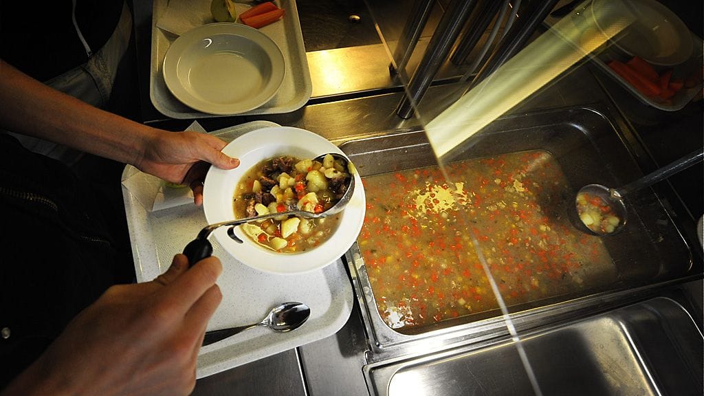 Perinteinen kotiruoka maistuu edelleen koululaisille