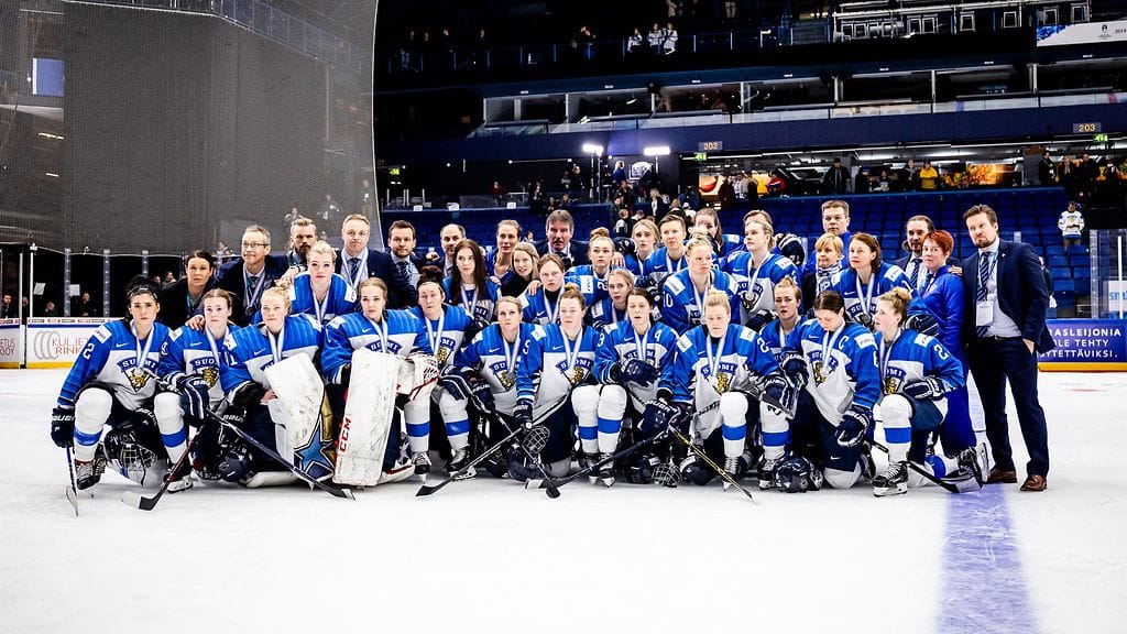 Naisleijonat saapuivat Possen vieraiksi.