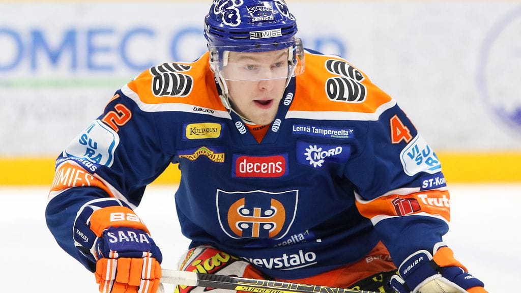 Otto Rauhala teki Tapparan 2-2-tasoitusmaalin.