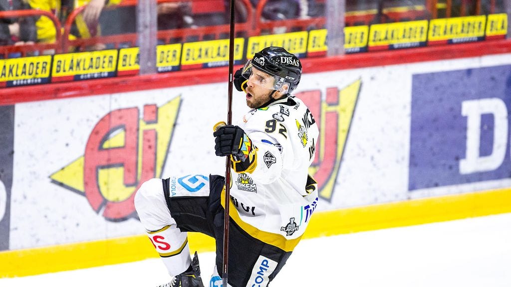 Oskar Osala sinetöi Kärppien finaalipaikan kuudennessa välierässä 3-0 maalillaan.