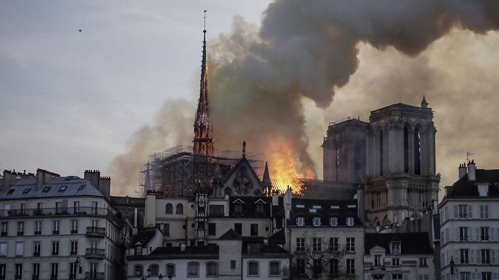 Kuvakooste Notre Dame 9