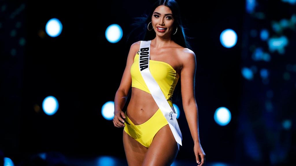 Joyce Prado edusti Boliviaa Miss Universum -kilpailussa.