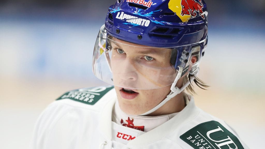 Anton Lundell vahvistaa Pikkuleijonia tulevissa MM-kilpailuissa.