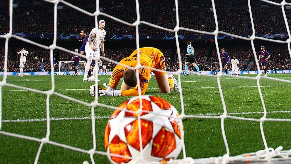 David de Gea mokasi yrittäessään torjua Lionel Messin laukausta.