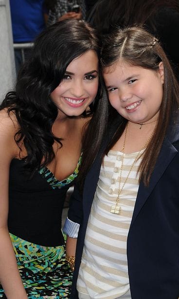 Demi Lovato Madison De La Garza 2010