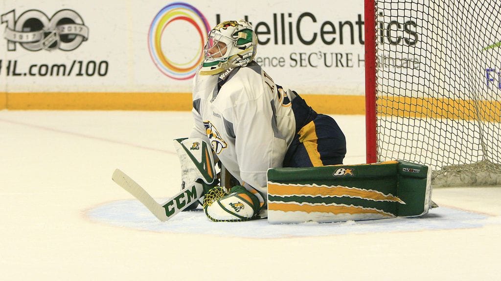 Pelicansin ensi kauden maalivahti Atte Tolvanen pelasi Predatorsin nuorten pelaajien leirillä.