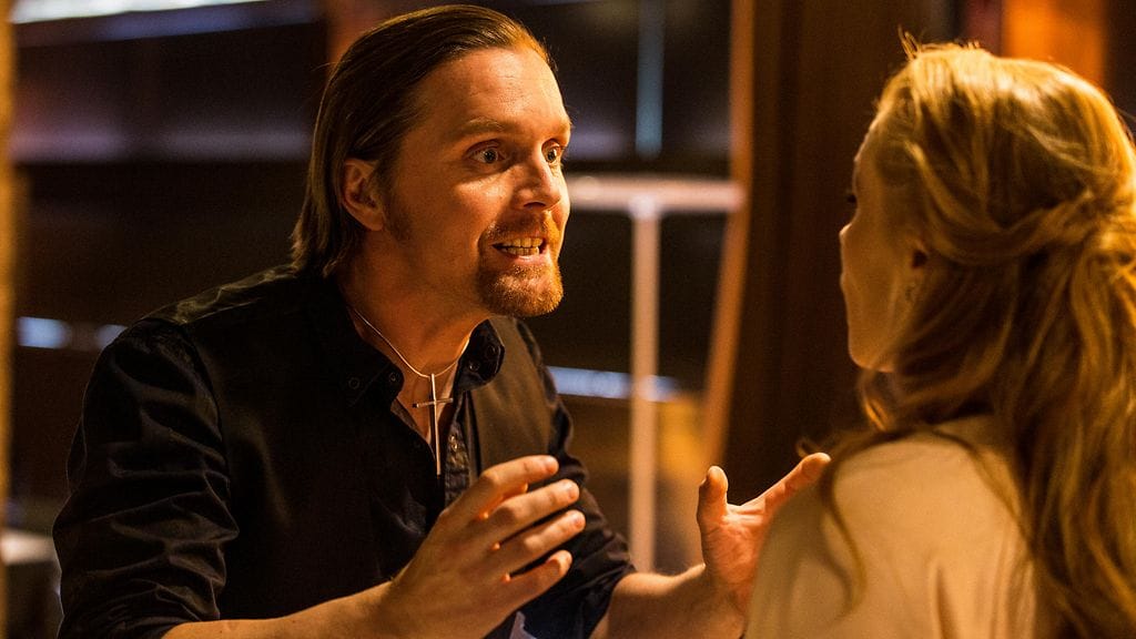 Tikkakoski (Pelle Heikkilä) ja Sipe (Maria Järvenhelmi).