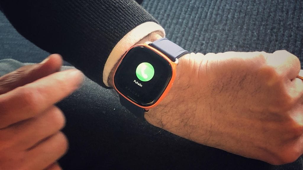 Xplrora-kellopuhelimet ovat yleistyvä näky lasten ranteissa.