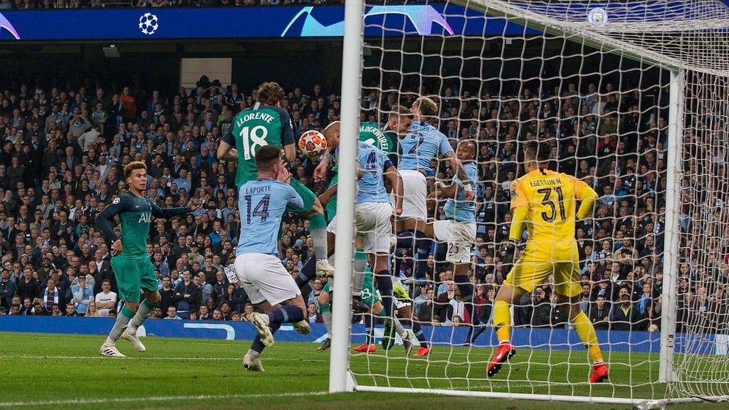 Tottenhamin jatkopaikan ratkaissut Fernando Llorenten maali tarkistettiin videoilta.