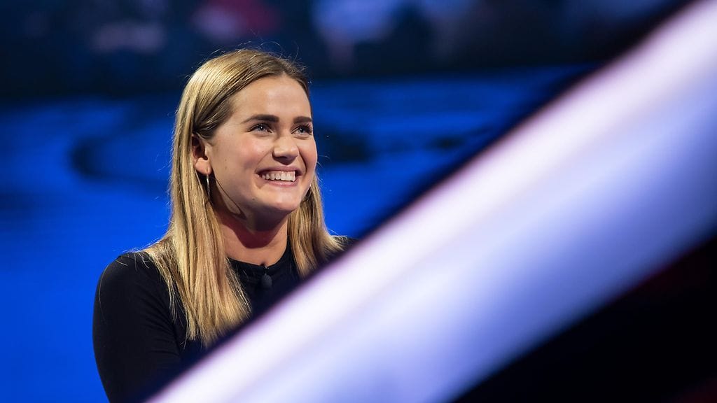 Salatut elämät -sarjasta tuttu Johanna Puhakka innostuu puolustamaan itseään Jahti-ohjelmassa.