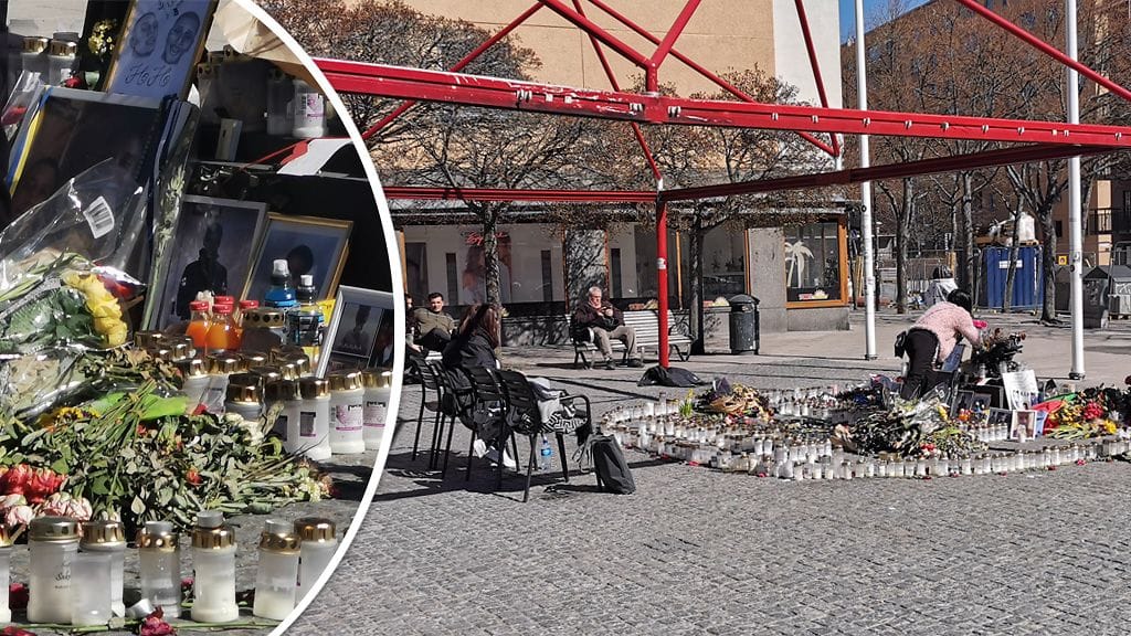 Kansalaiset ovat muistaneet uhreja tuomalla satoja kynttilöitä ja kukkia torille.