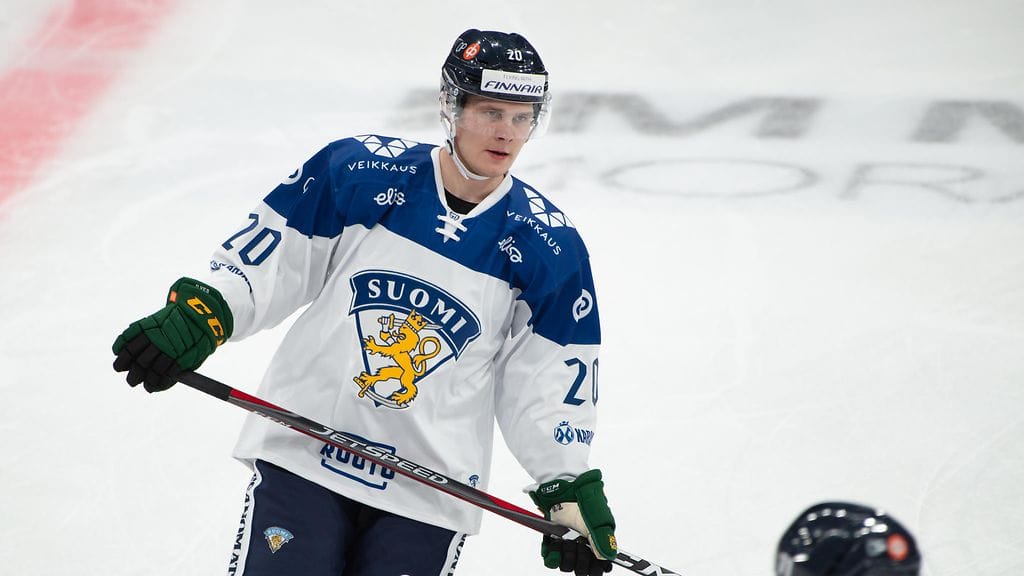 Arttu Ruotsalainen aloitti Leijonien maalinteon Norjaa vastaan.