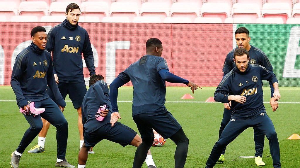 Ole Gunnar Solskjär muistutti pelaajiaan seuran vaatimustasosta.