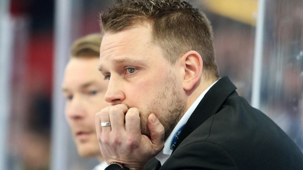 Antti Pennanen harmitteli ottelun jälkeen joukkueensa jäähyjä.