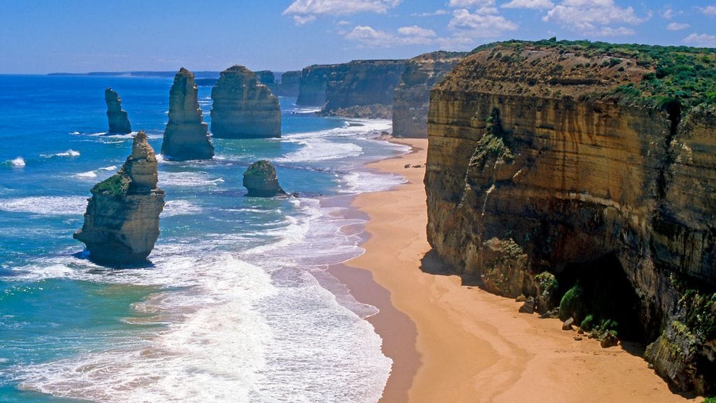 Turma sattui Victoriassa eteläisessä Australiassa lähellä 12 apostolina tunnettuja kivimuodostelmia.