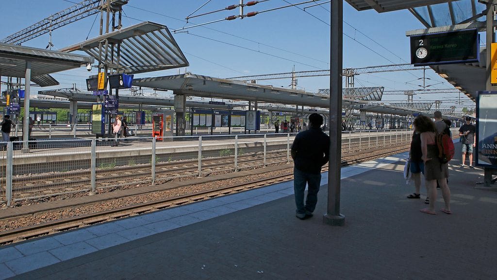 Vian korjauksen aikana yksi Pasilan raiteista oli pois käytöstä.