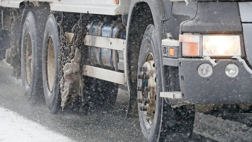 Kuvituskuva. Poliisi epäilee rekkakusia rattijuopumuksesta Hartolassa.