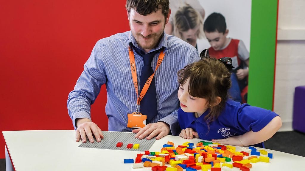 Lego julkisti braille-palikat näkövammaisille