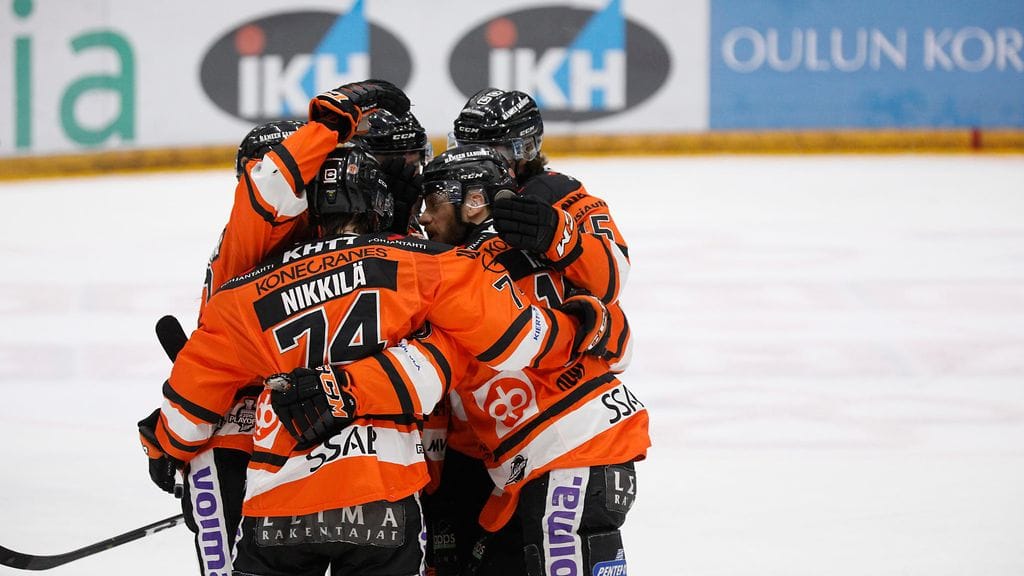 HPK juhli Kärppiä vastaan.