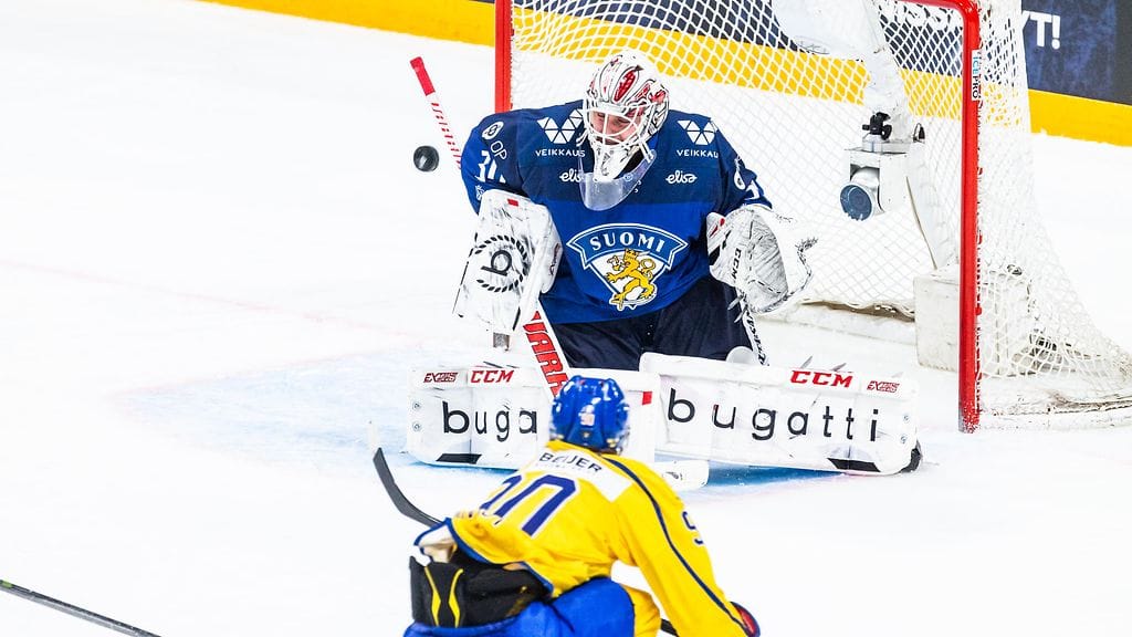 Kevin Lankinen koppasi ottelussa Ruotsia vastaan 37 torjuntaa.