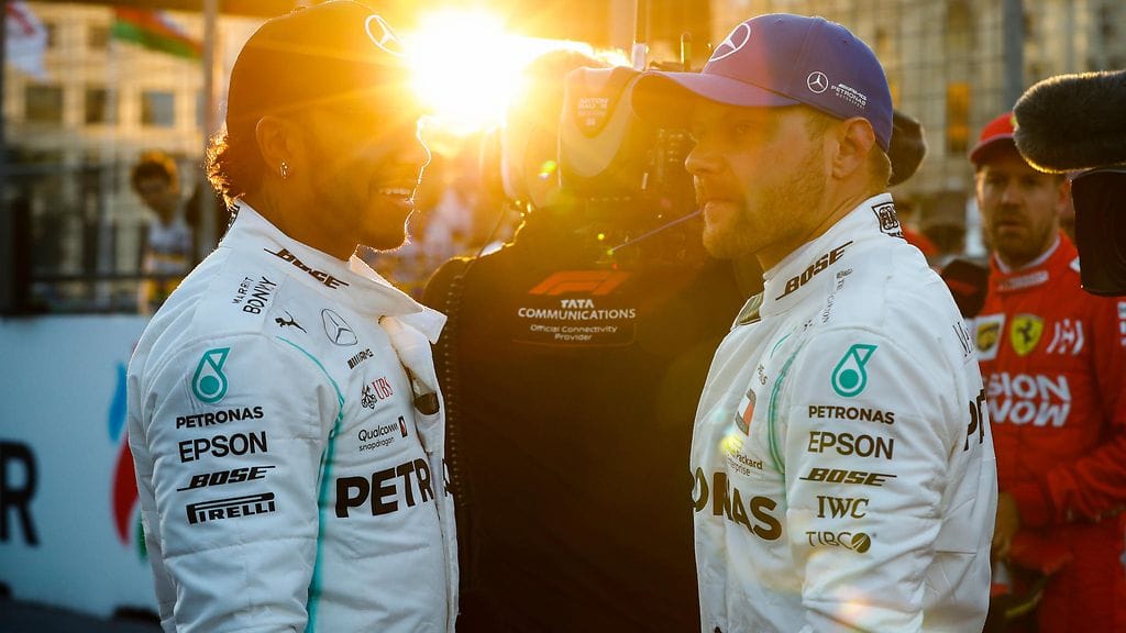 Valtteri Bottas ja Lewis Hamilton valtasivat eturivin Azerbaidzhanin aika-ajoissa.