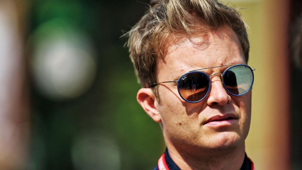 Nico Rosberg ei jakanut ruusupuskia Ferrarille Bakun GP:n aika-ajojen tapahtumista.