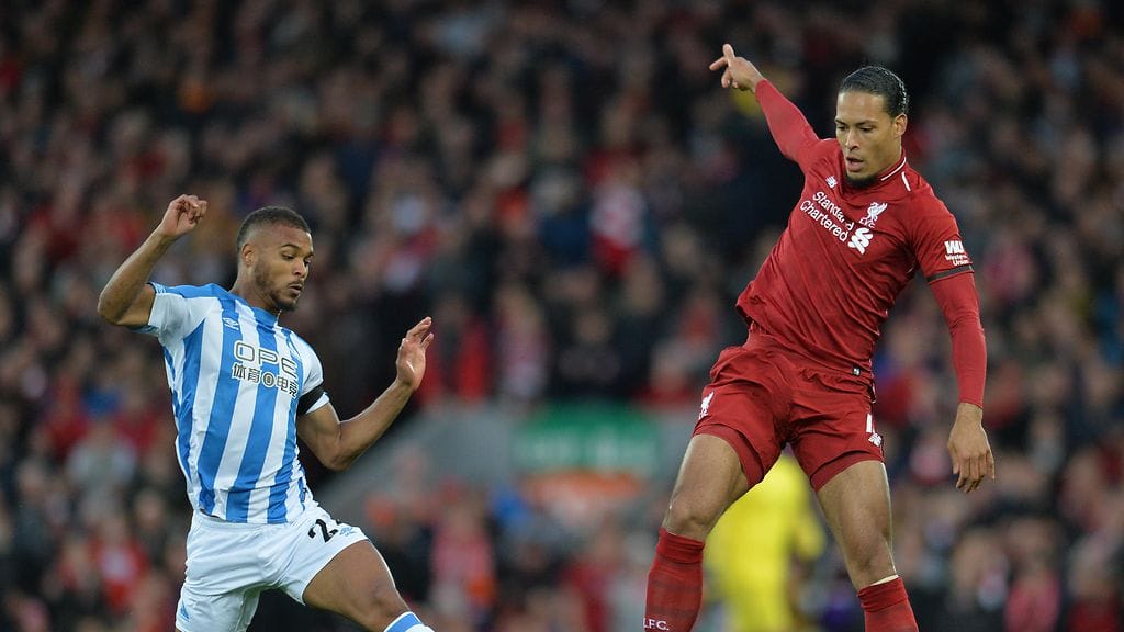 Virgil van Dijk valittiin Englannissa vuoden pelaajaksi.