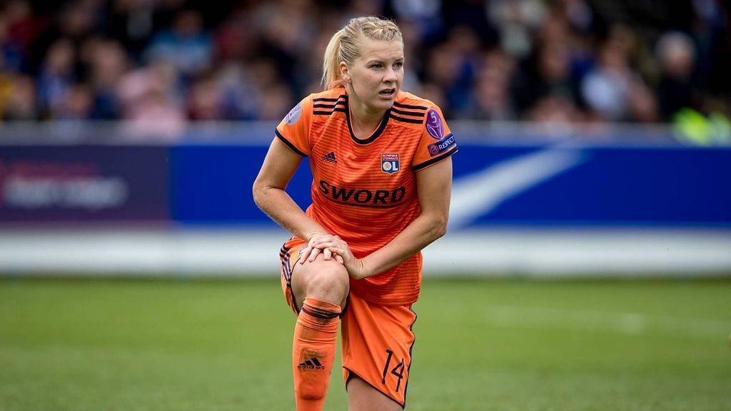 Ada Hegerbergin Lyon eteni Mestarien liigan finaaliin.