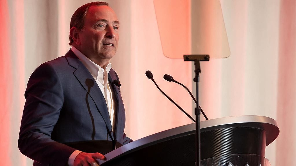 Gary Bettman laukoi kovia linjauksia keskiviikkona.