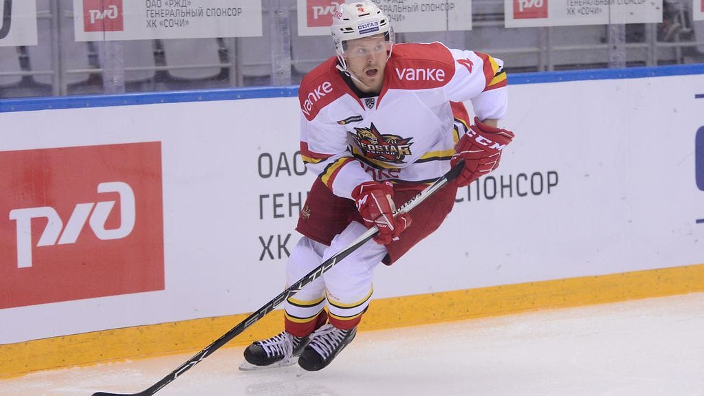 Ville Lajunen siirtyy Kunlunista Vitjaziin.