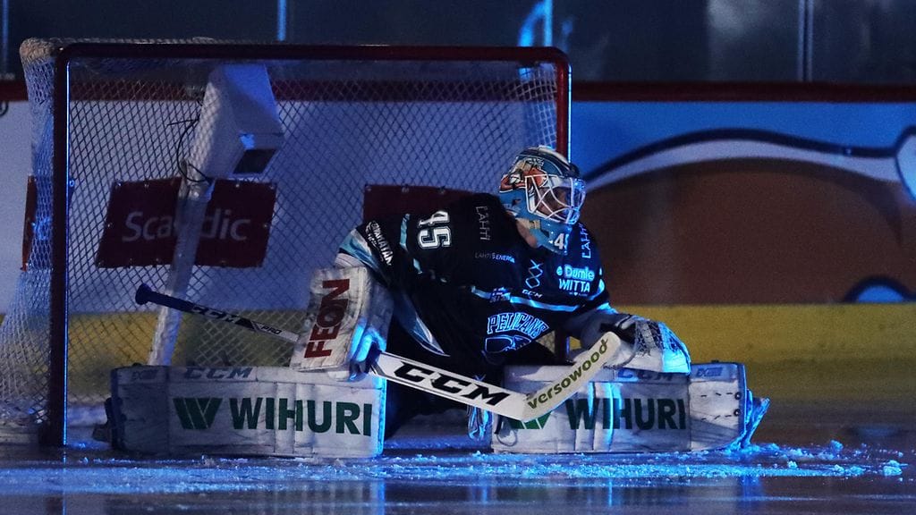 Juho Olkinuora pelasi tämän seurajoukkuekauden Lahden Pelicansissa.