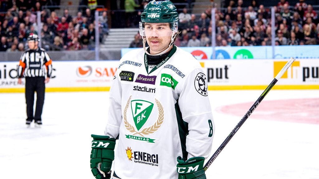 Robin Press edusti viimeksi Färjestad BK:ta SHL:ssä.