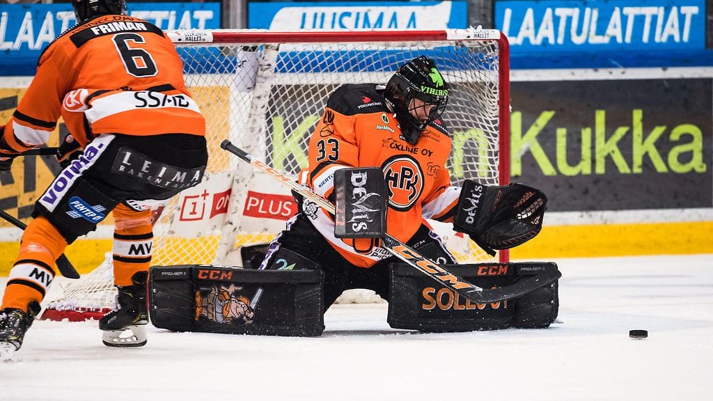 Emil Larmi pelasti HPK:n takaiskulta Oulussa.