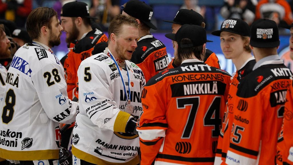 Lasse Kukkonen tunnusti ratkaisevan finaaliottelun jälkeen HPK:n paremmuuden.