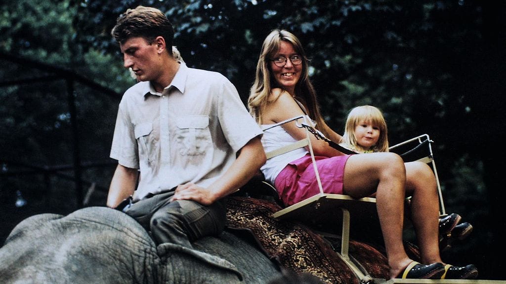 Kim_barn_elefant / VAIN KERTAJULKAISUOIKEUS; EI saa käyttää uudestaan