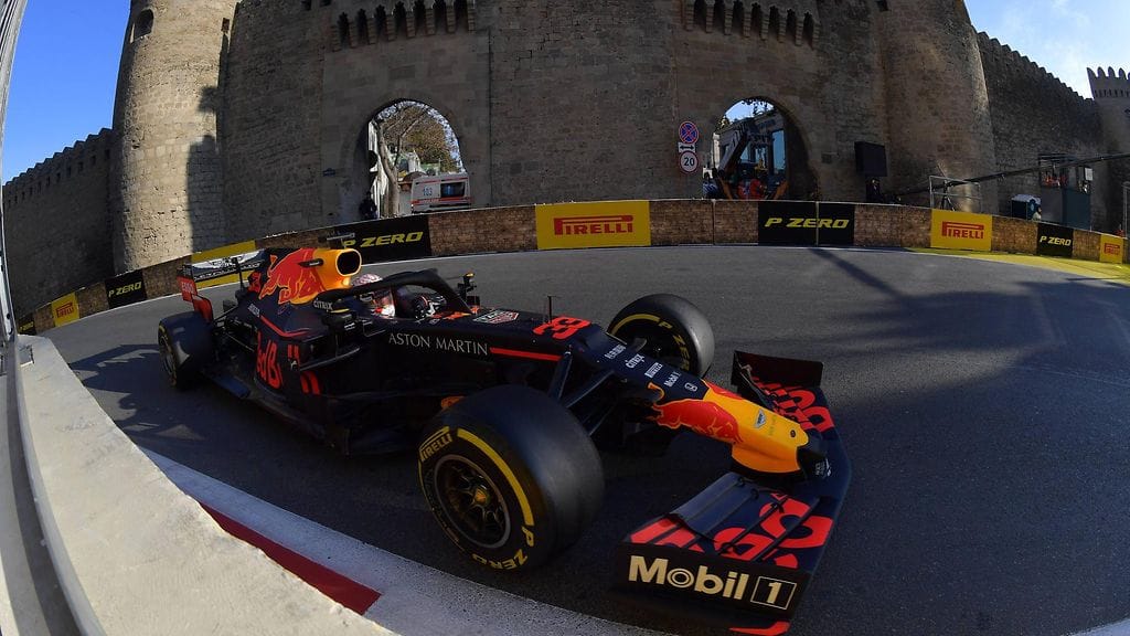 Red Bullin Max Verstappen MM-taistossa neljäntenä.