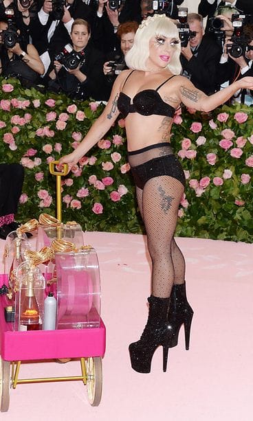 Lady Gaga alusvaatteet