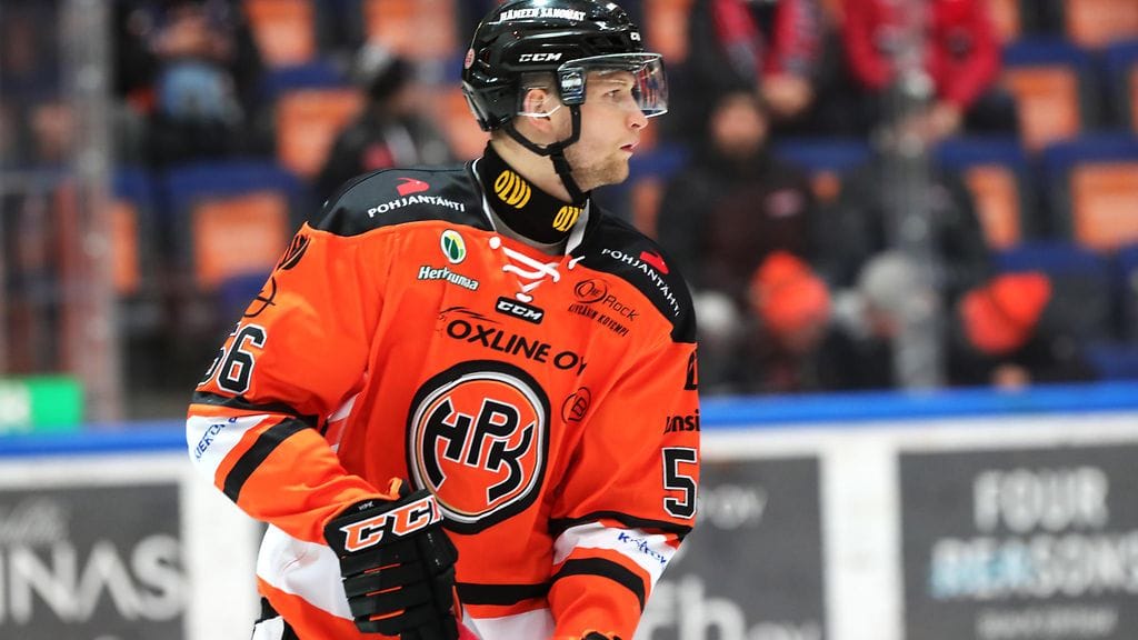 Markus Niemeläinen voitti HPK:n paidassa Suomen mestaruuden.