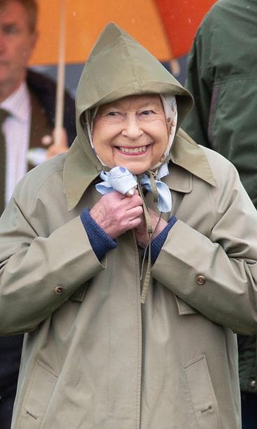 kuningatar Elisabet sadetakki (5)