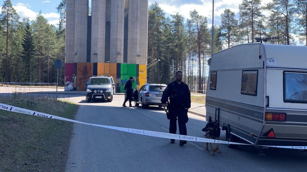 Poliisi eristi alueen aiemmin tänään.