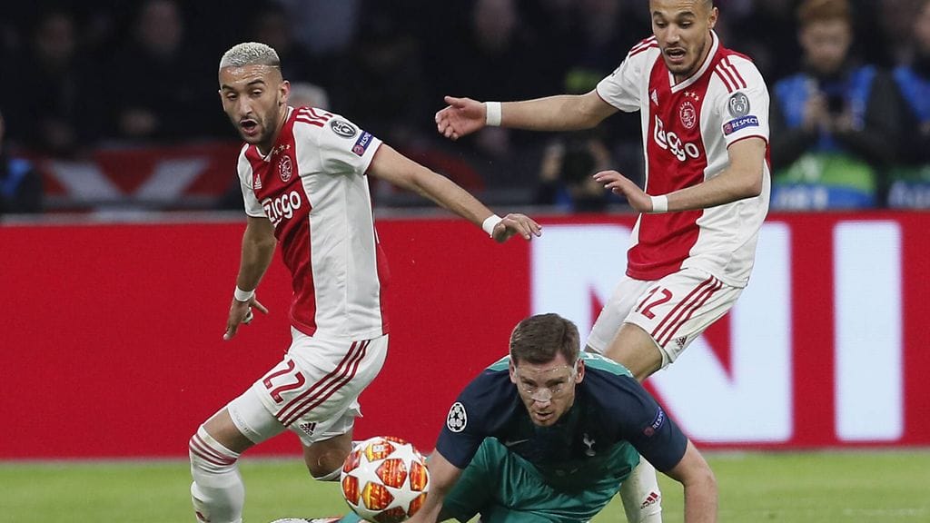 Hakim Ziyechin ja Noussair Mazraoui'n peliotteet eivät pelastaneet Ajaxia.