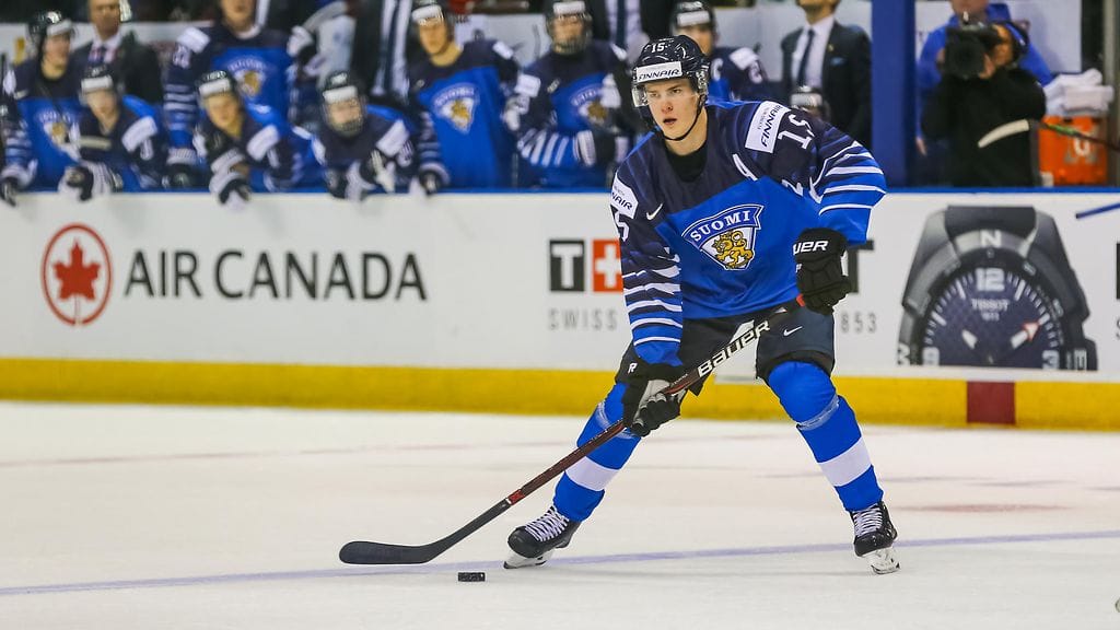 Henri Jokiharju nostettiin Ruotsissa Leijonien suurimmaksi tähdeksi.