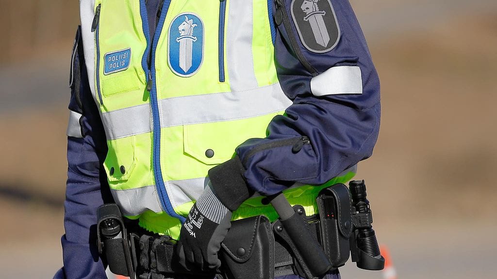 Poliisi ampui ihmisiä kohti hyökkäilleen koiran Lahdessa.