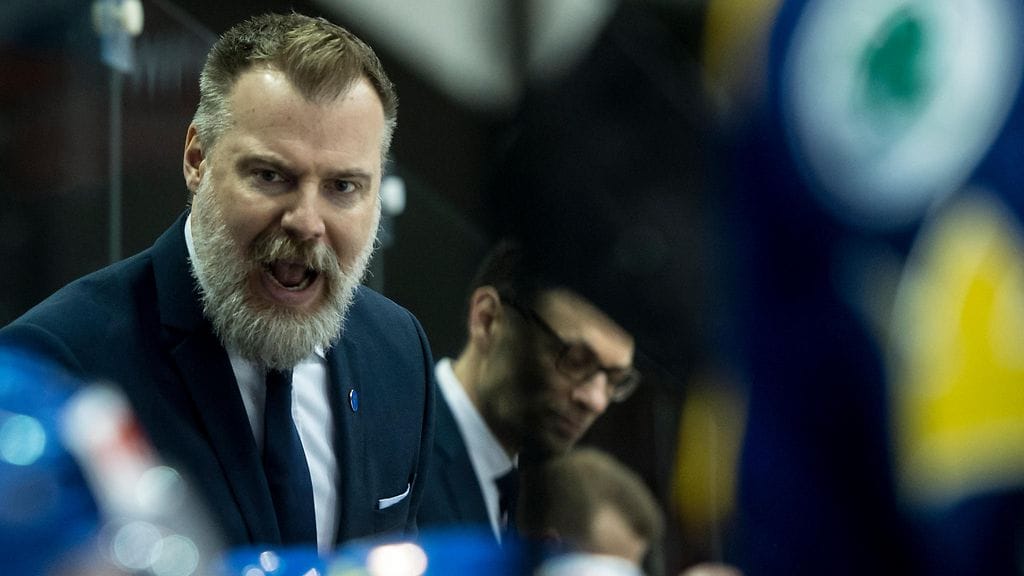 Rikard Grönborg kritisoi Ruotsin pelaajia.