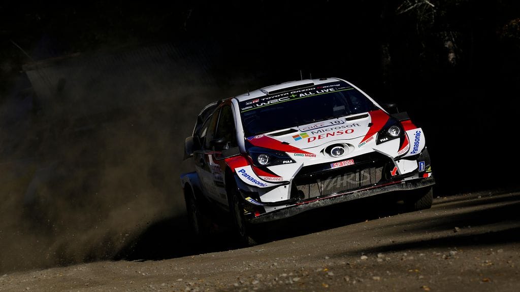 Jari-Matti Latvala taistelee Chilen MM-rallin palkintopallipaikasta.