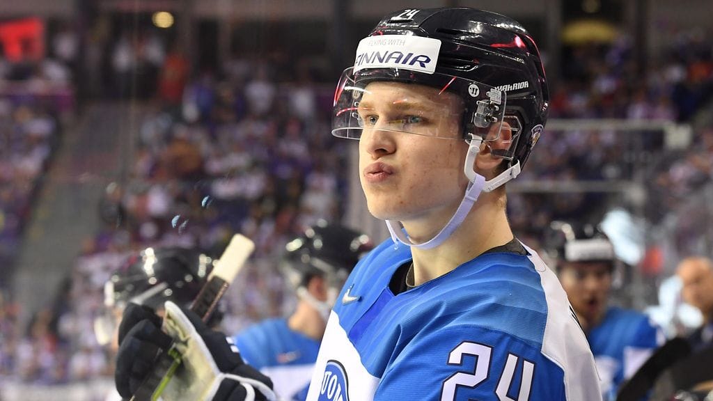 Kaapo Kakko on valloittanut otteillaan jääkiekkomaailman.